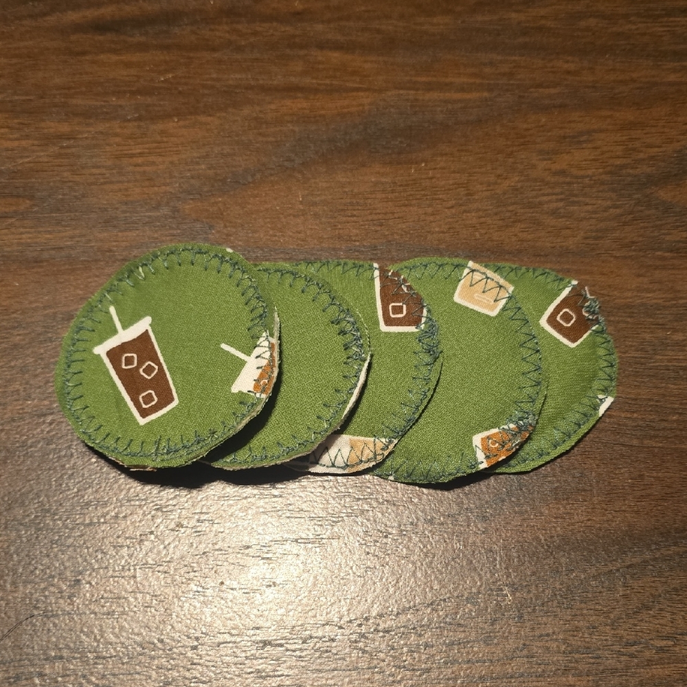 Green Fabric Cotton Round Face Wipes with Drink Design Set Of 5